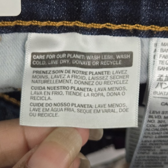 Levi's 512 Men Jeans 33X32 Dark Blue Denim Taper Fit 25" Inseam - Picture 3 of 16